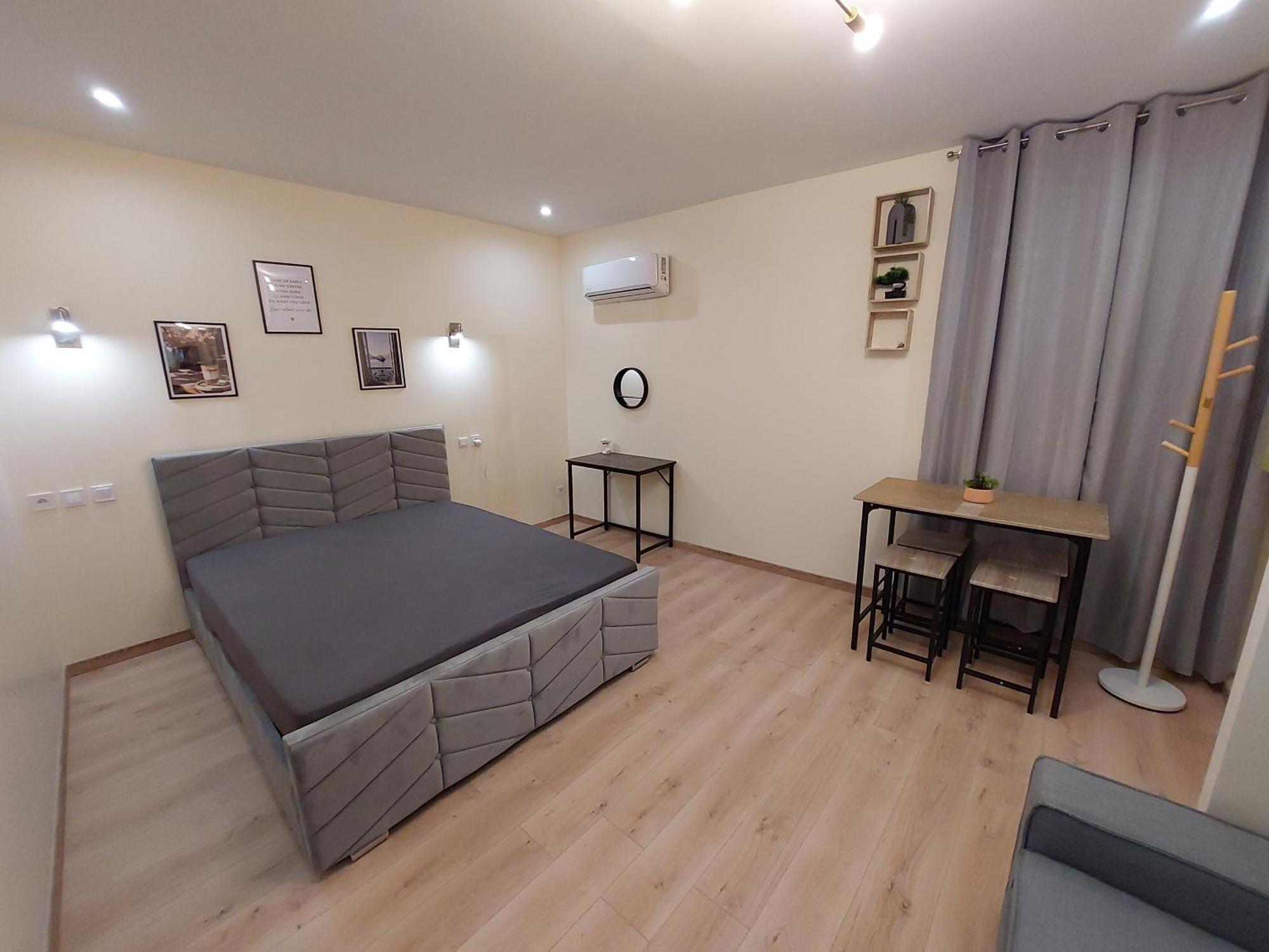 25m2 Rez De Chaussee, Ground Floor *